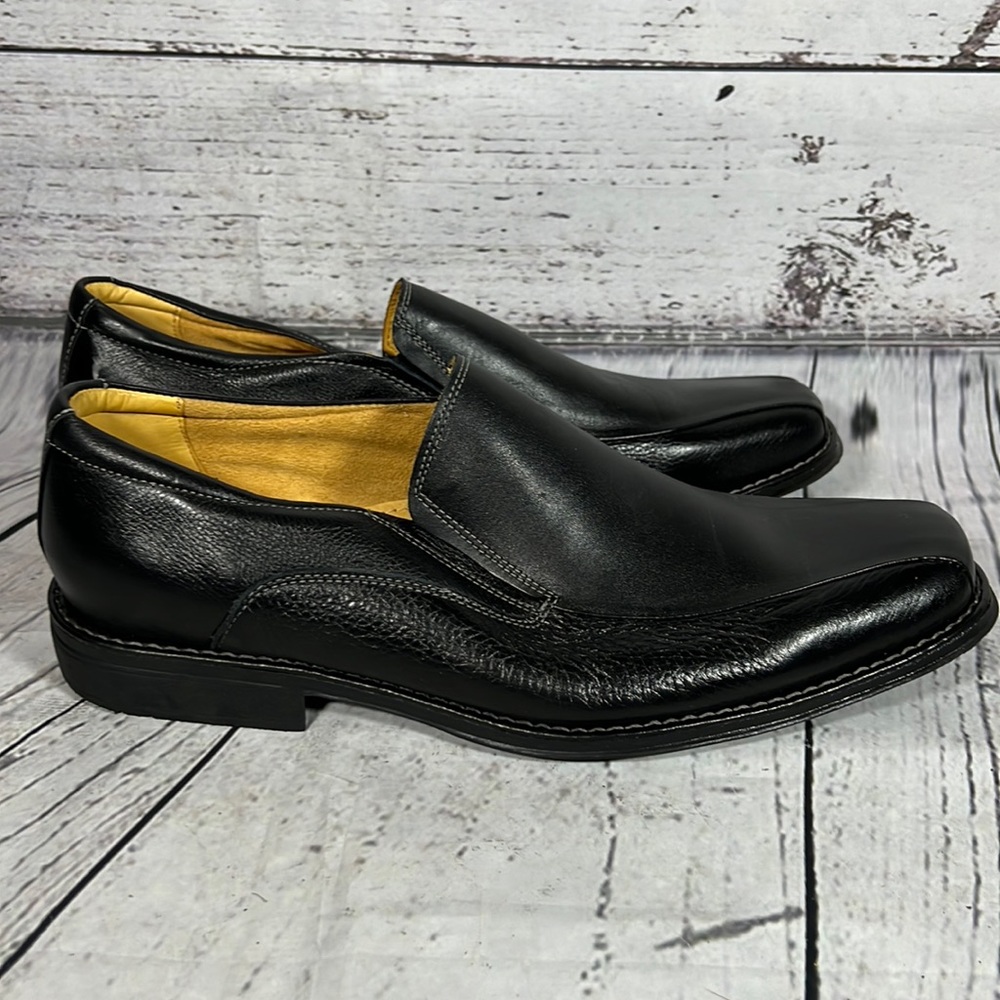 Sandro Moscoloni Black Loafer size 11D